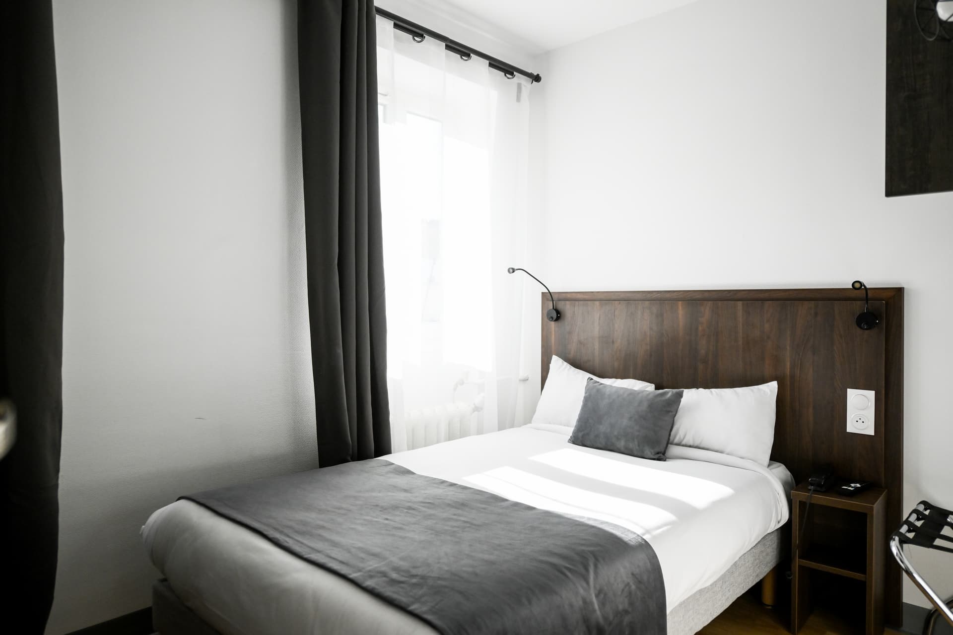 Chambre Simple Standard — Hôtel du Marché Paris 10e