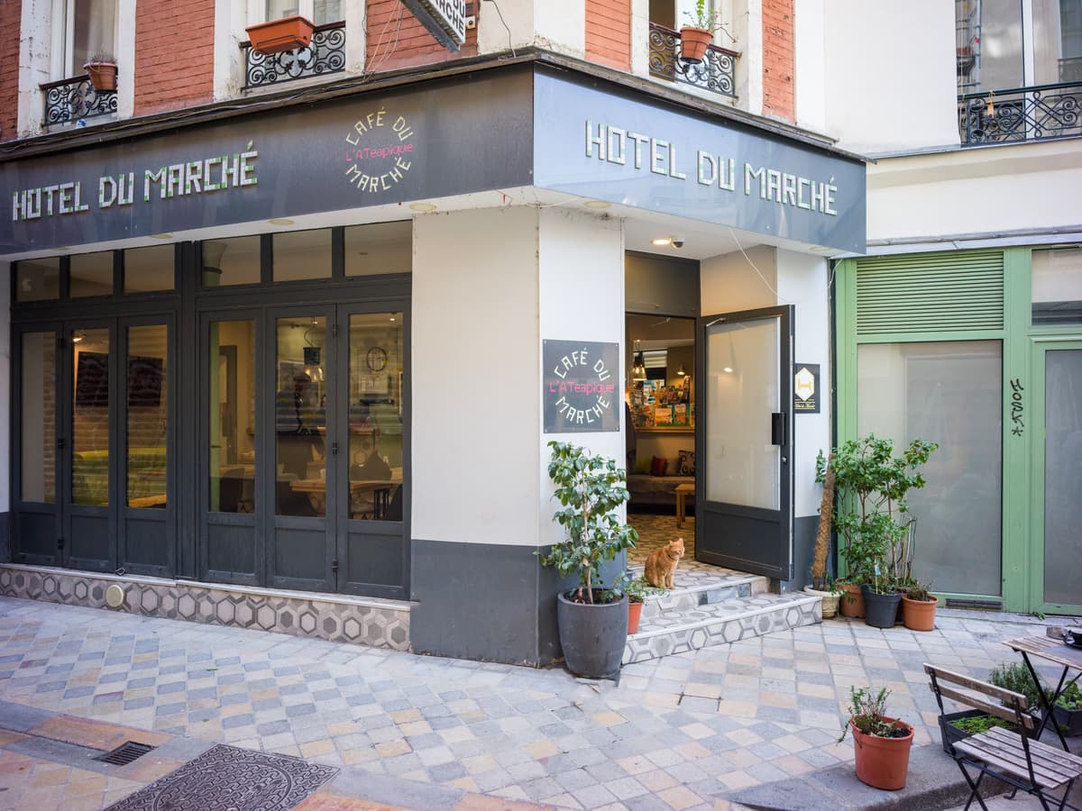 Fachada & Pasaje — 2