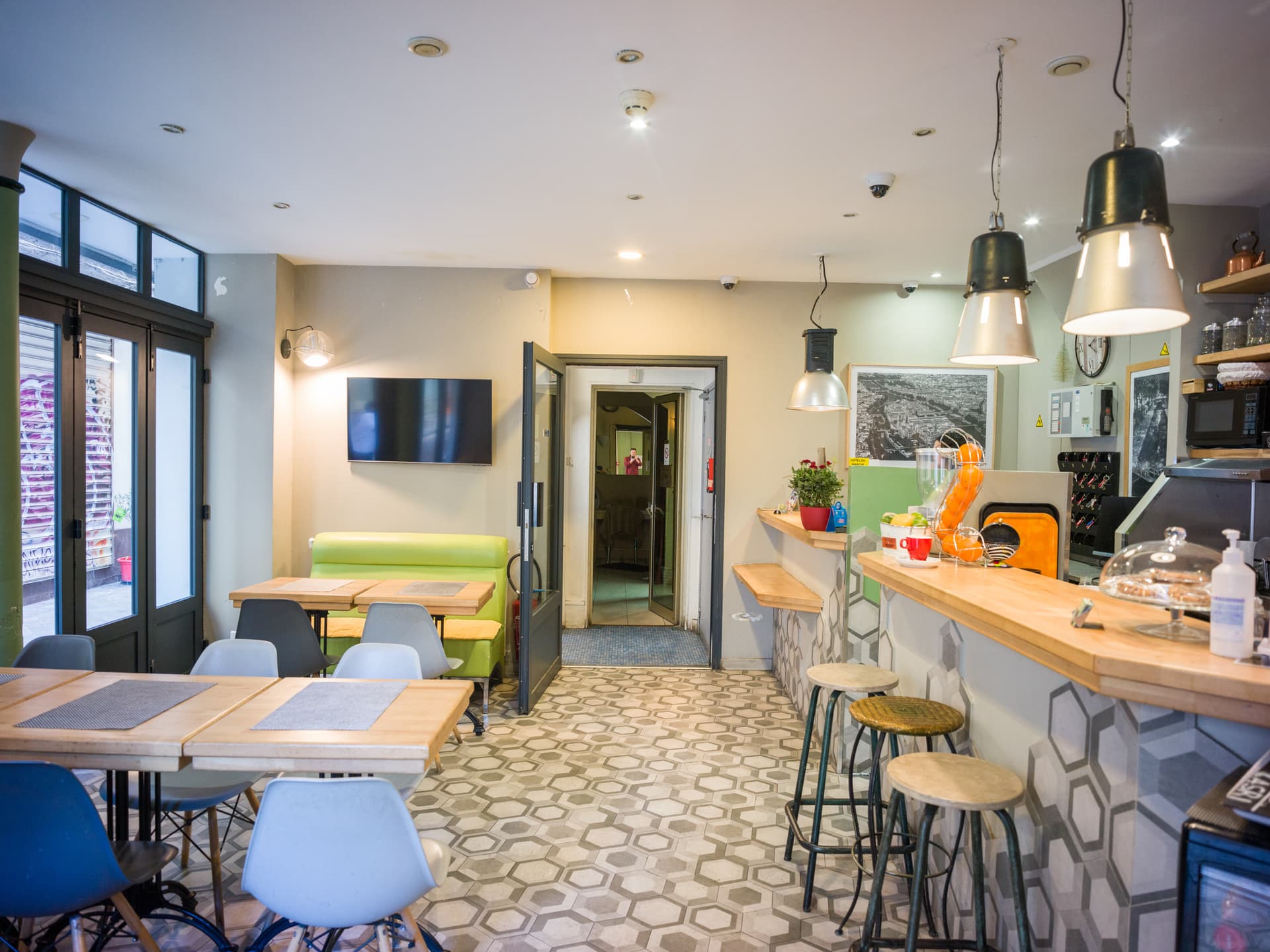 Salle intérieure de l'Hôtel du Marché — Paris 10e